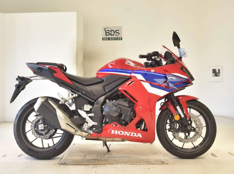 Мотоцикл Honda CBR400R-3 с пробегом 217 km