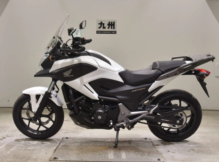 Мотоцикл Honda NC750X з пробігом 9752 km