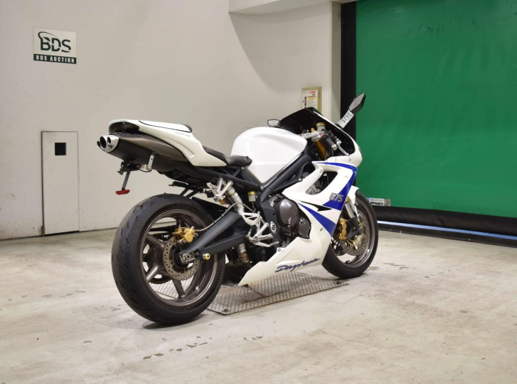 Мотоцикл Triumph DAYTONA 675 з пробігом 68502 km