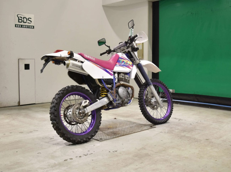 Мотоцикл Yamaha TT250R с пробегом 2611 km