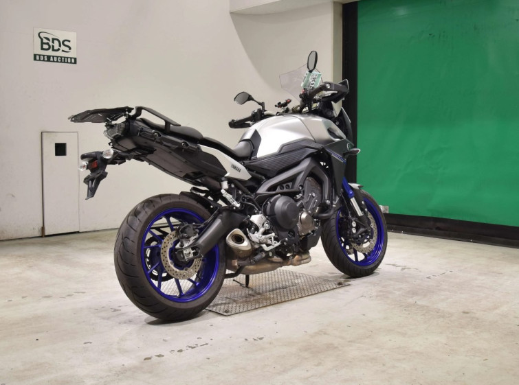 Мотоцикл Yamaha MT-09 TRACER с пробегом 5734 km