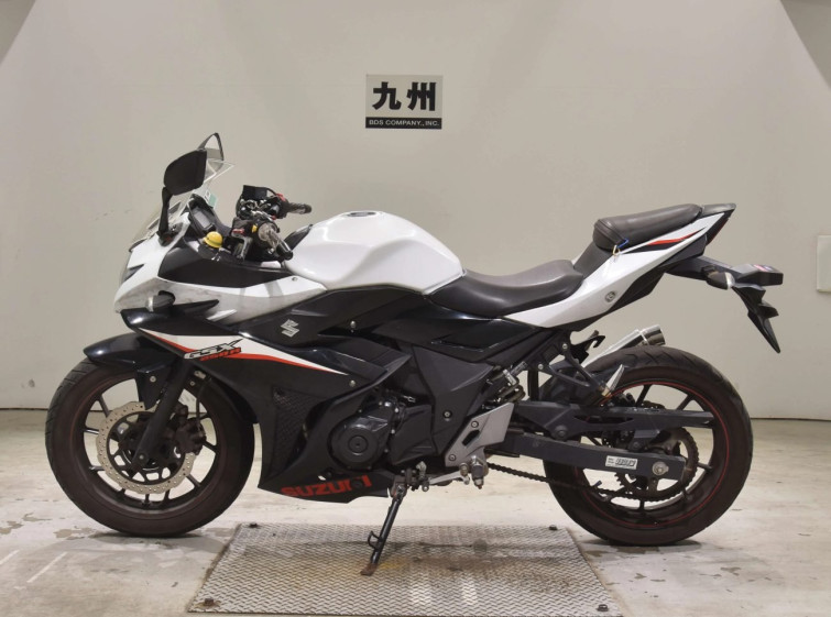 Мотоцикл Suzuki GSX250R з пробігом 28747 km