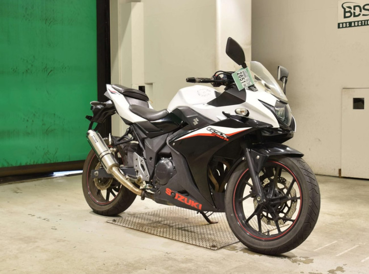Мотоцикл Suzuki GSX250R з пробігом 28747 km