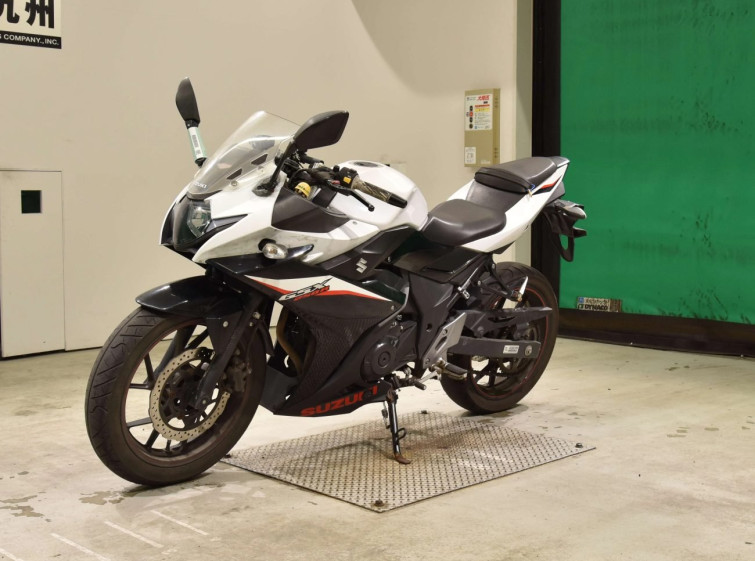 Мотоцикл Suzuki GSX250R з пробігом 28747 km