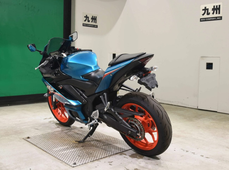 Мотоцикл Yamaha YZF-R25A з пробігом 9823 km