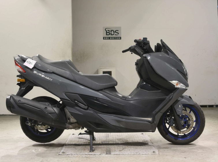 Мотоцикл Suzuki BURGMAN400A