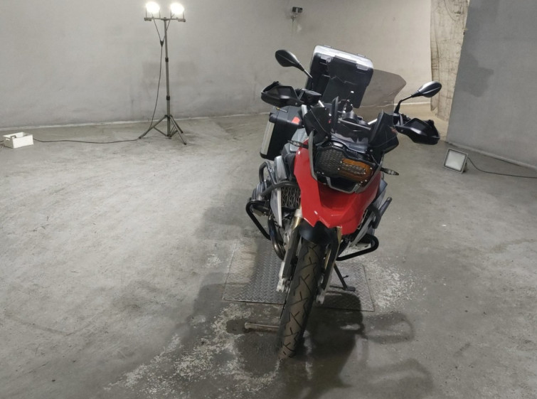Мотоцикл BMW R1200GS с пробегом 8942 km