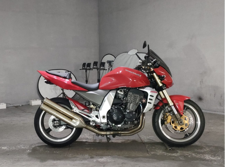 Мотоцикл Kawasaki Z1000