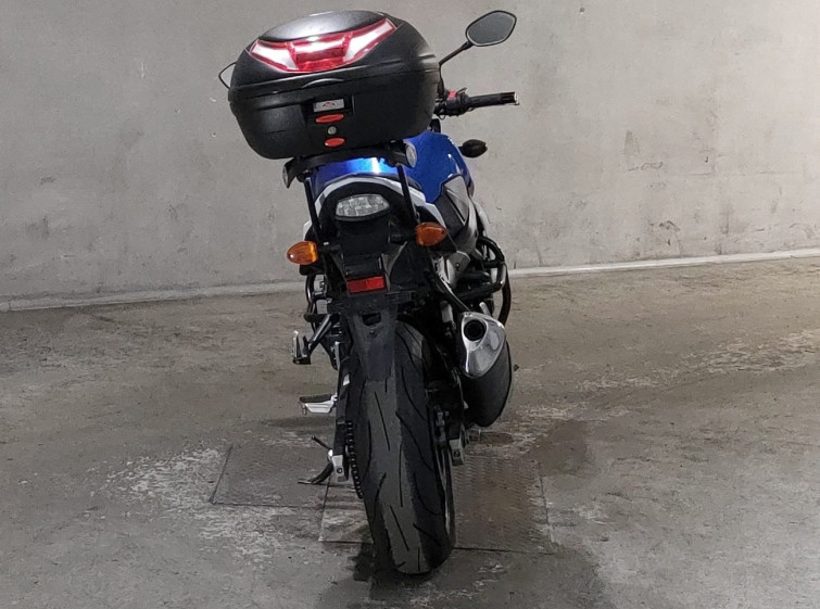 Мотоцикл Suzuki GSR750 з пробігом 18550 km