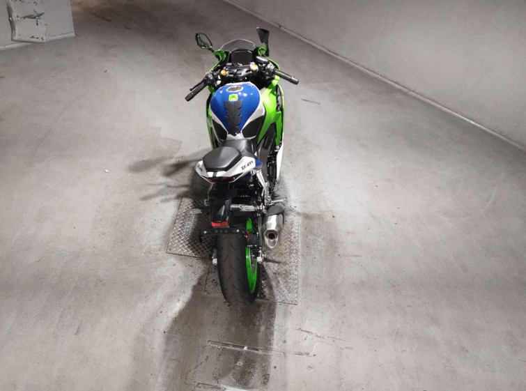 Мотоцикл Kawasaki NINJA ZX-4R SE з пробігом 9675 km