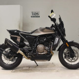 Мотоцикл Husqvarna SUBARU TIPIEREN 701 з пробігом 2342 km