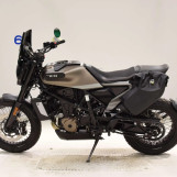 Мотоцикл Husqvarna SUBARU TIPIEREN 701 з пробігом 2342 km