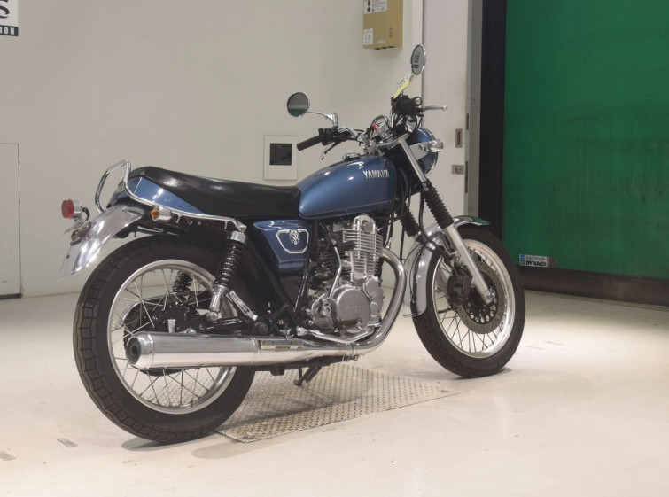 Мотоцикл Yamaha SR400 с пробегом 7563 km
