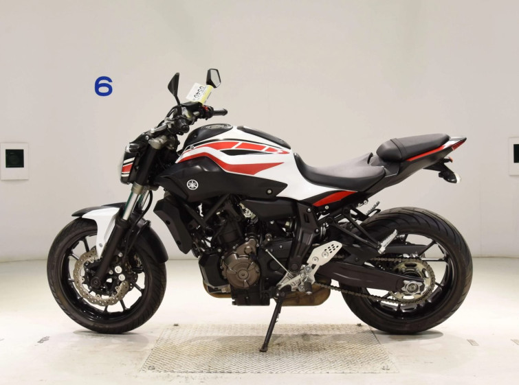 Мотоцикл Yamaha MT-07 с пробегом 7571 km