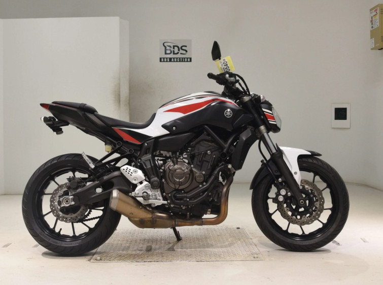 Мотоцикл Yamaha MT-07 с пробегом 7571 km