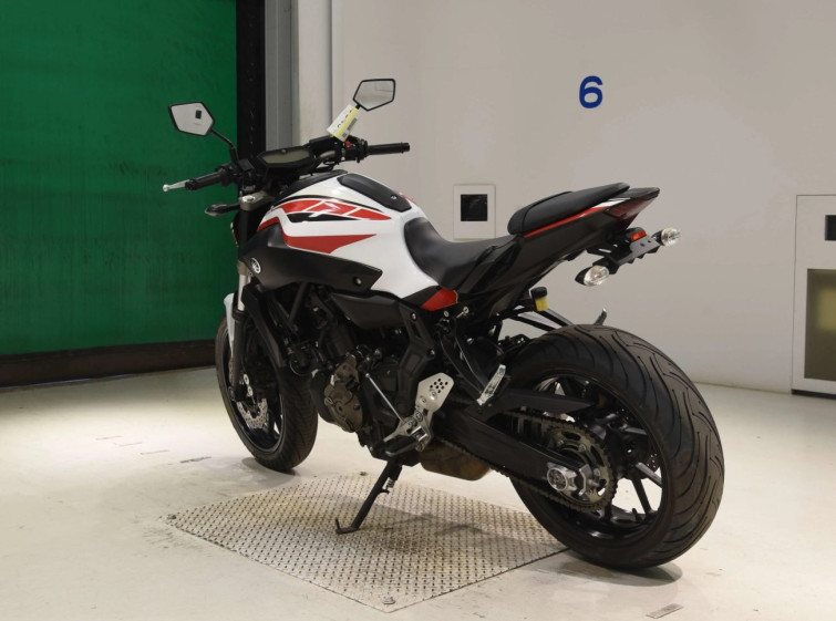 Мотоцикл Yamaha MT-07 с пробегом 7571 km