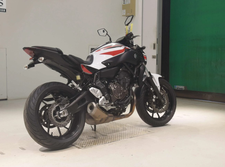 Мотоцикл Yamaha MT-07 с пробегом 7571 km