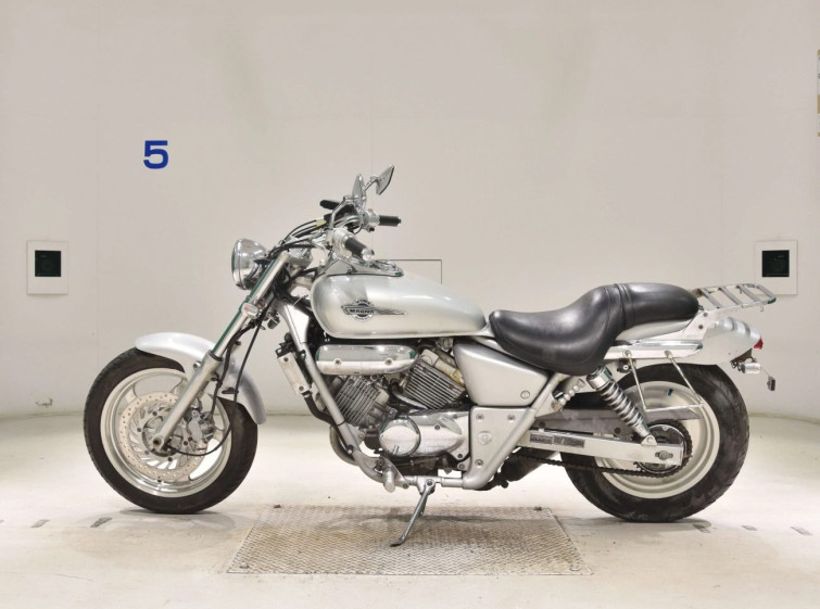 Мотоцикл Honda MAGNA250 з пробігом 25023 km