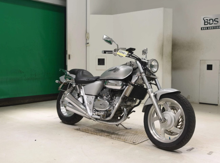Мотоцикл Honda MAGNA250 з пробігом 25023 km