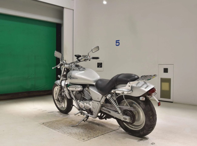 Мотоцикл Honda MAGNA250 з пробігом 25023 km