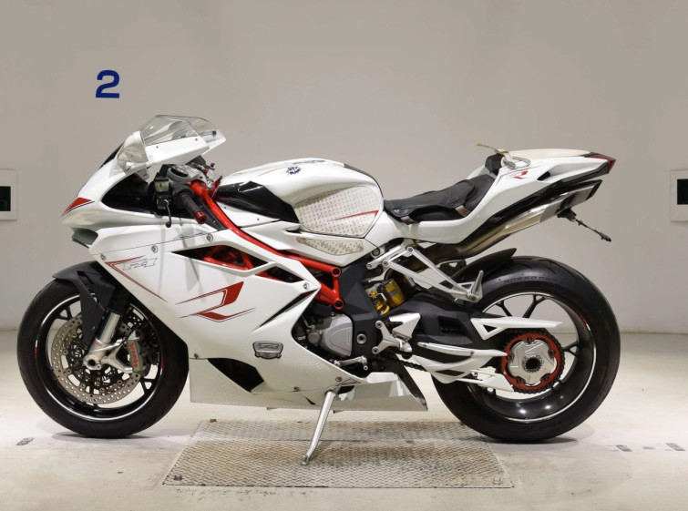 Мотоцикл MV Agusta F4R с пробегом 30000 km