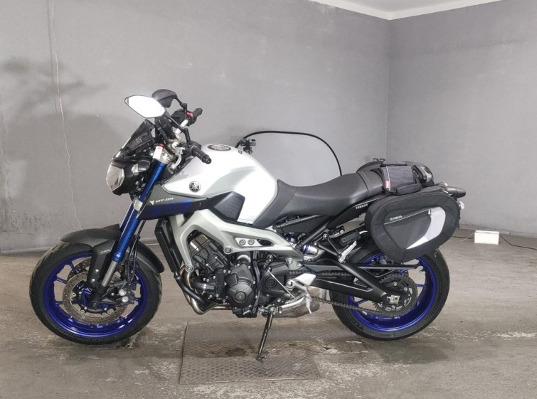Мотоцикл Yamaha MT-09 з пробігом 12999 km
