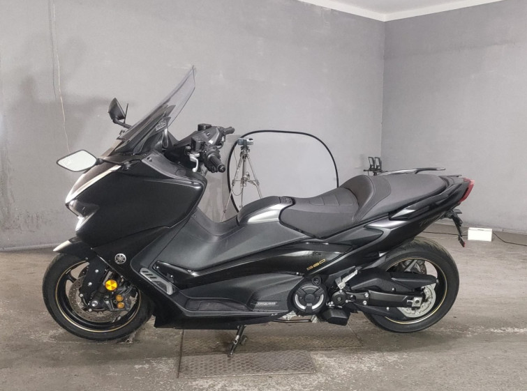Мотоцикл Yamaha T-MAX560 с пробегом 5553 km