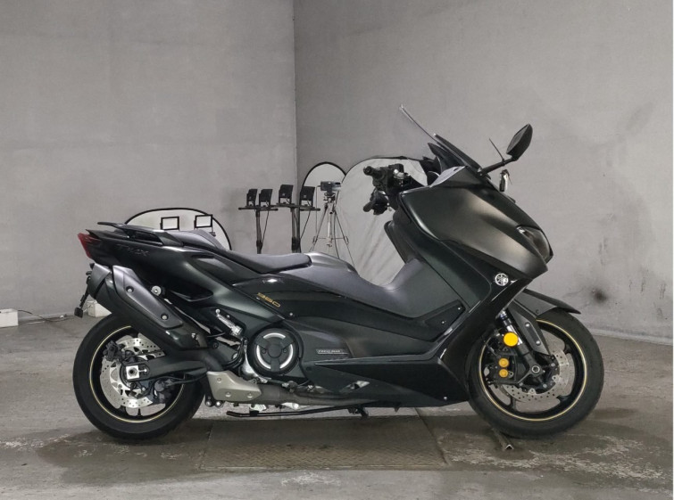 Мотоцикл Yamaha T-MAX560 с пробегом 5553 km