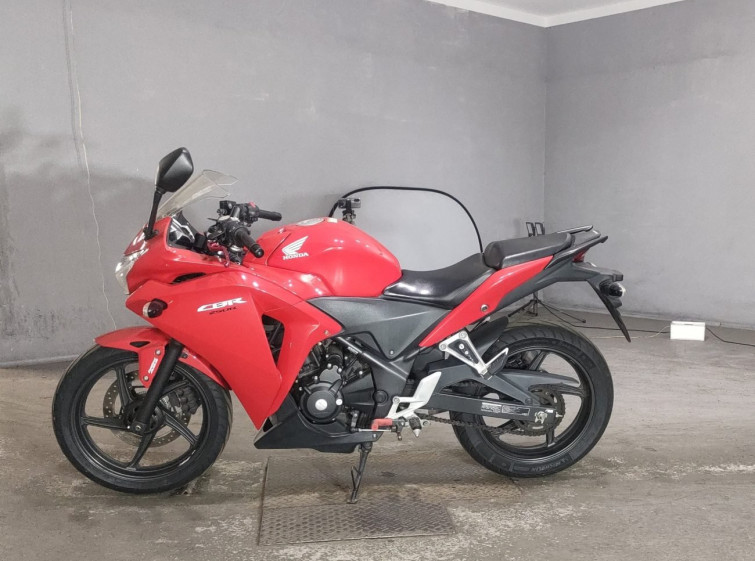 Мотоцикл Honda CBR250R з пробігом 21893 km