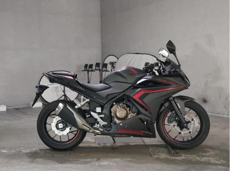 Мотоцикл Honda CBR400R с пробегом 4710 km
