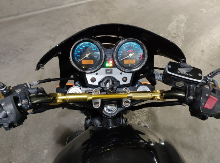 Мотоцикл Honda CB400SFV з пробігом 17082 km