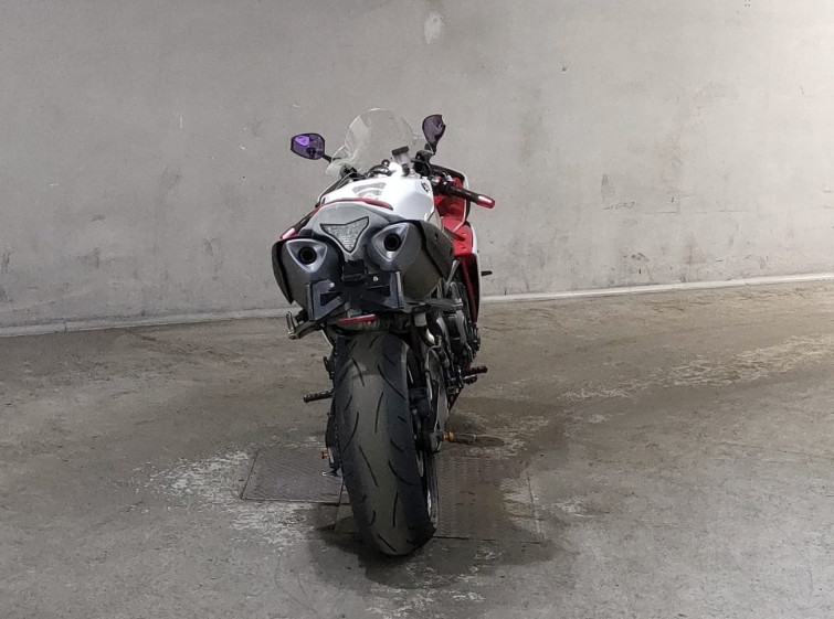 Мотоцикл Yamaha YZF-R1 з пробігом 61862 km