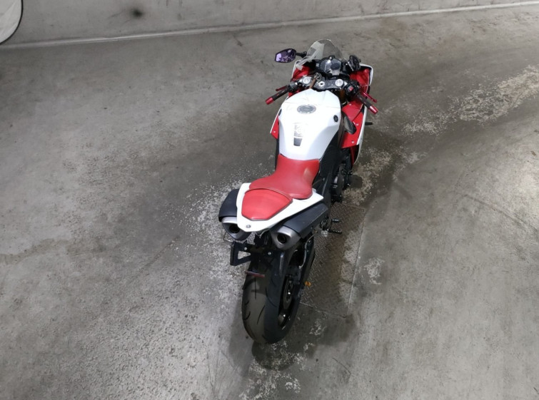 Мотоцикл Yamaha YZF-R1 з пробігом 61862 km