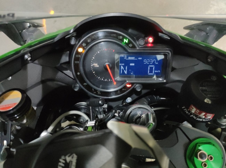 Мотоцикл Kawasaki NINJA H2 с пробегом 9237 km