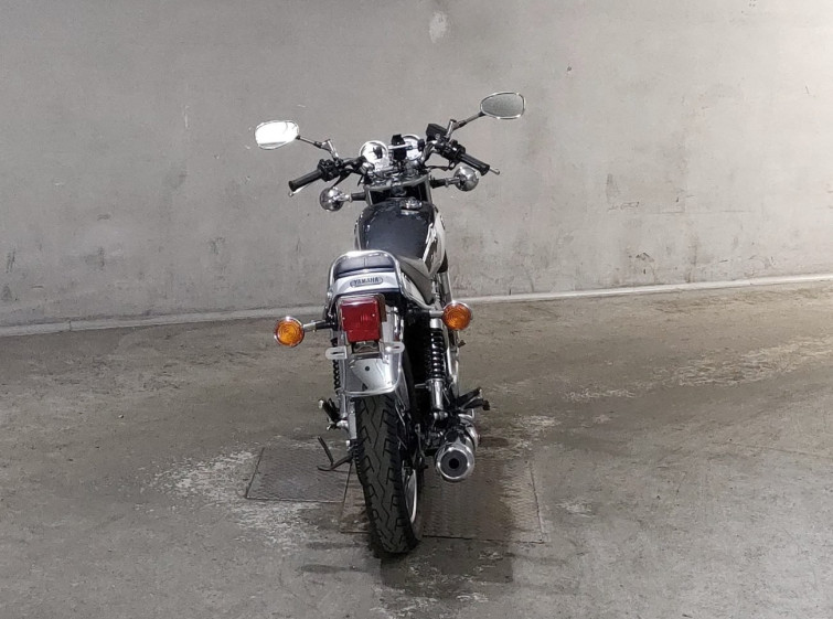 Мотоцикл Yamaha SR400 з пробігом 13273 km