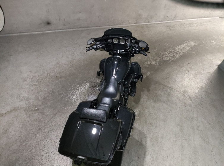 Мотоцикл HD STREET GLIDE FLHXS1870 с пробегом 3088 km