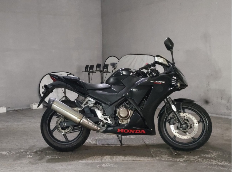 Мотоцикл Honda CBR250R с пробегом 39099 km