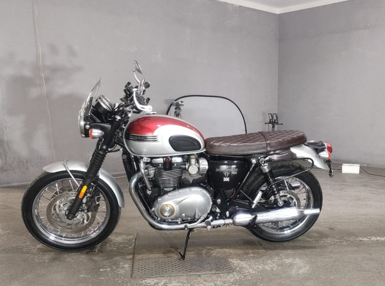 Мотоцикл Triumph T120 BONNEVILLE з пробігом 15115 km