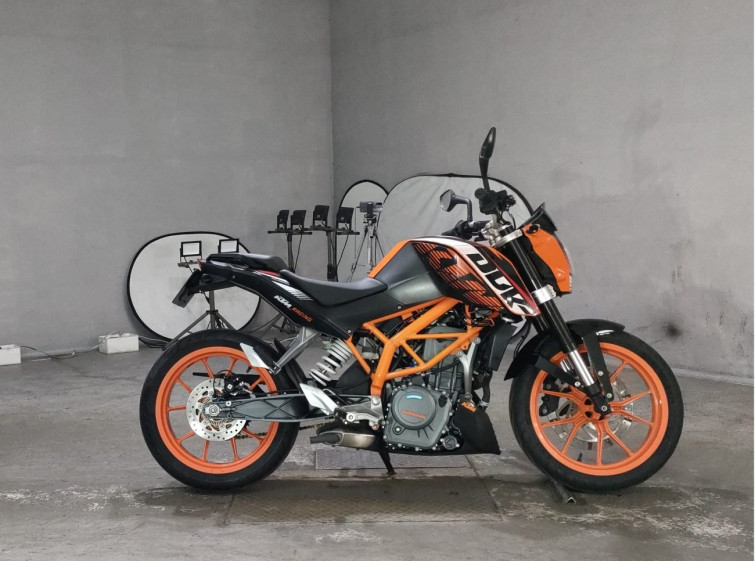 Мотоцикл KTM 390 DUKE з пробігом 19894 km