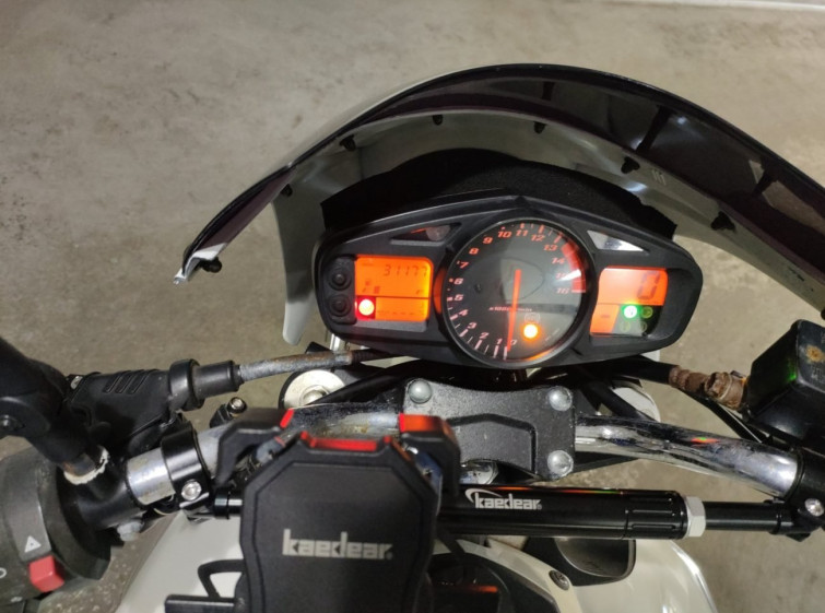 Мотоцикл Suzuki GSR400 з пробігом 31177 km