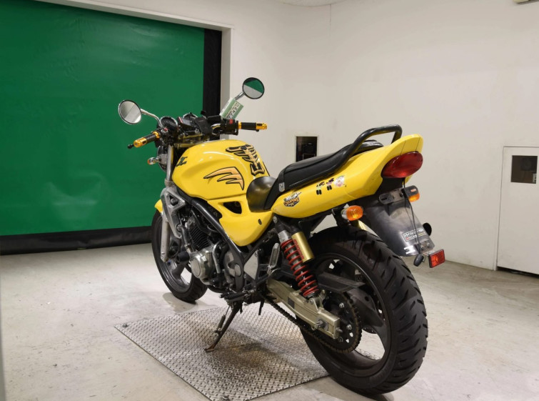 Мотоцикл Kawasaki BALIUS ZR250 з пробігом 24369 km
