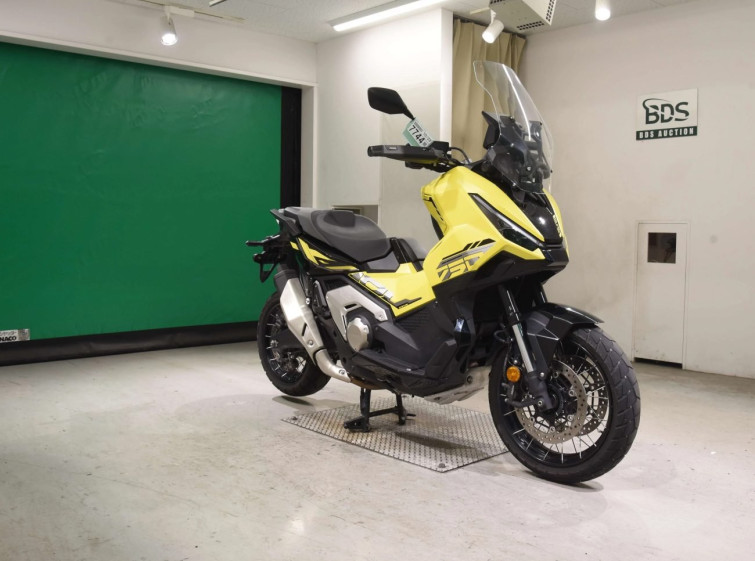 Мотоцикл Honda X-ADV750-2 с пробегом 8887 km