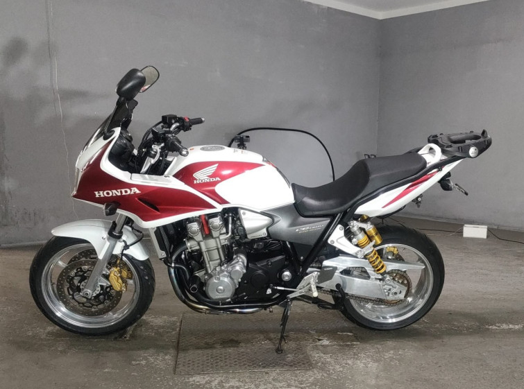Мотоцикл Honda CB1300SF BOLDOR