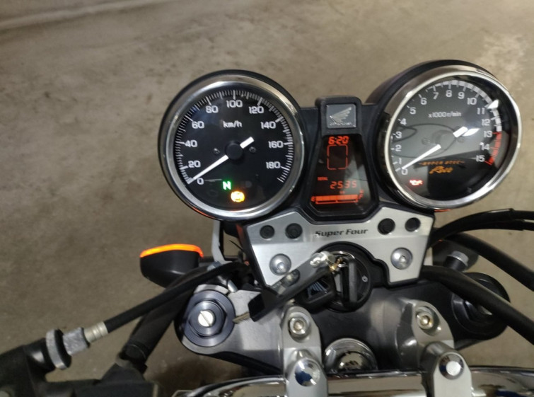 Мотоцикл Honda CB400SFV