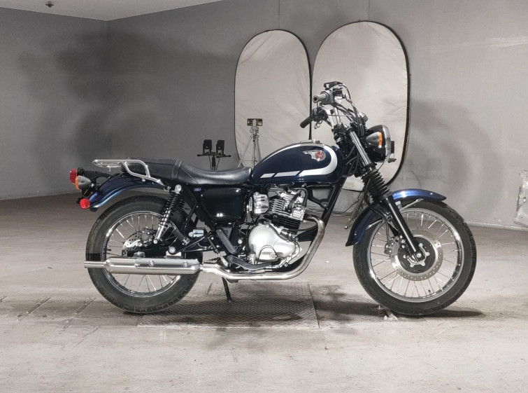 Мотоцикл Kawasaki W230 с пробегом 2764 km