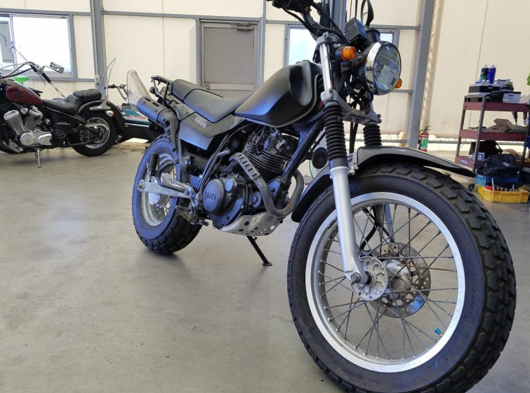 Мотоцикл Yamaha TW225 з пробігом 18078 km
