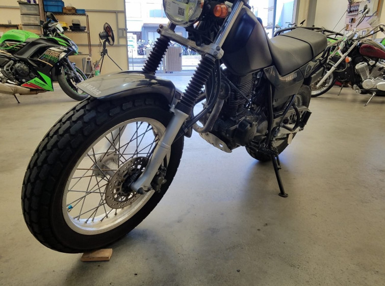 Мотоцикл Yamaha TW225 з пробігом 18078 km