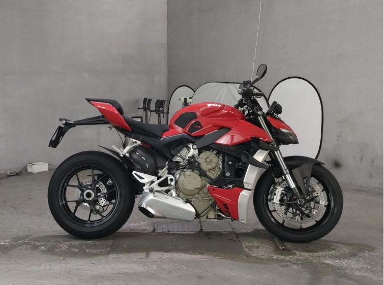 Мотоцикл Ducati STREETFIGHTER V4 з пробігом 7784 km