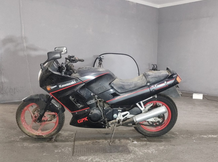 Мотоцикл Kawasaki GPX250R с пробегом 33569 km