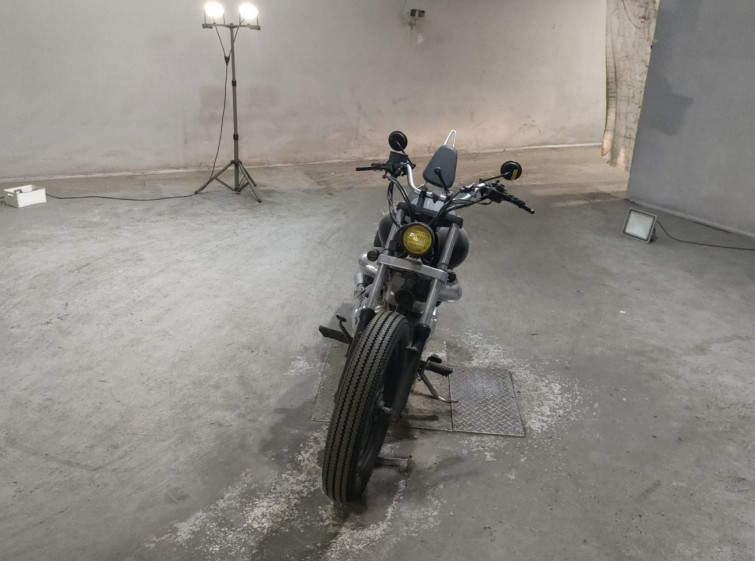 Мотоцикл Suzuki INTRUDER 250LC